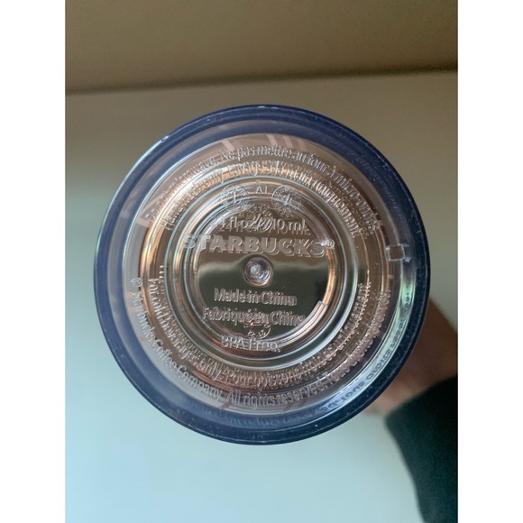 Starbucks Metallic Rose Gold Geometric 24oz Tumbler - Picture 5 of 5